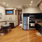 Dupont/Logan Circle Historic One Bedroom