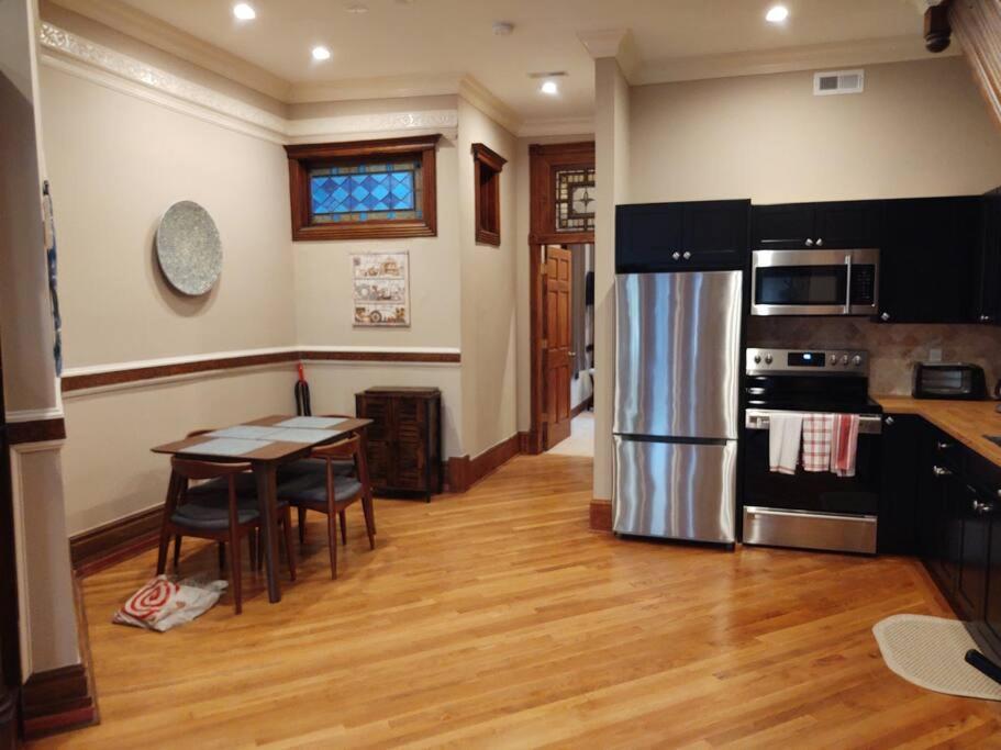 Dupont/logan Circle Historic One Bedroom *